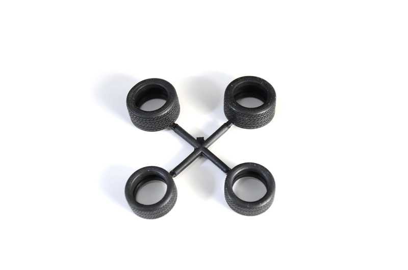 Model Kit auto 3669 - Jaguar XJ 220 Race Car (1:24)