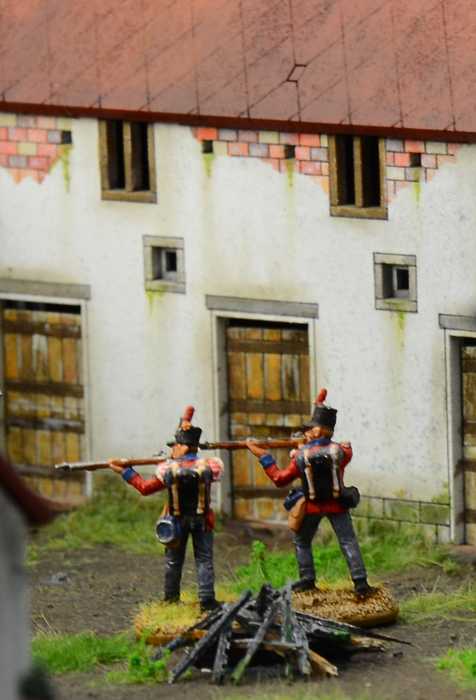 Model Kit diorama 6197 - Waterloo 1815: La Haye Sainte (1:72)