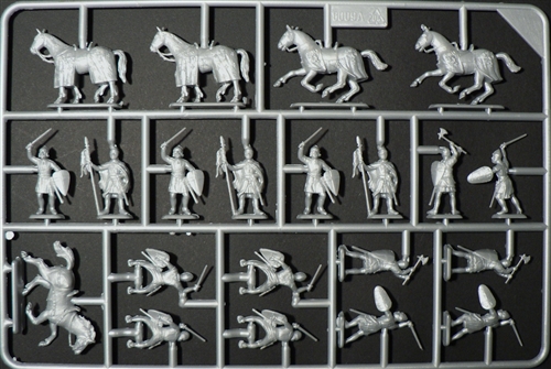 Model Kit figurky 6009 - CRUSADERS (XIth CENTURY) (1:72)