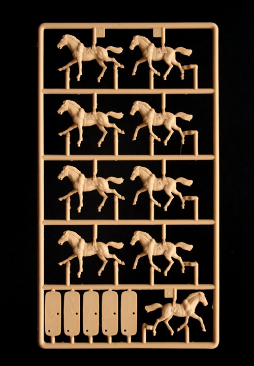 Model Kit figurky 6084 - NAPOLEONIC WARS - FRENCH CUIRASSIEURS (1:72)