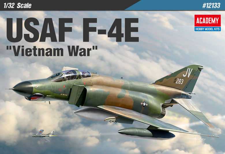 Model Kit lietadlo 12133 - USAF F-4E "Vietnam War" (1:32) 36-12133