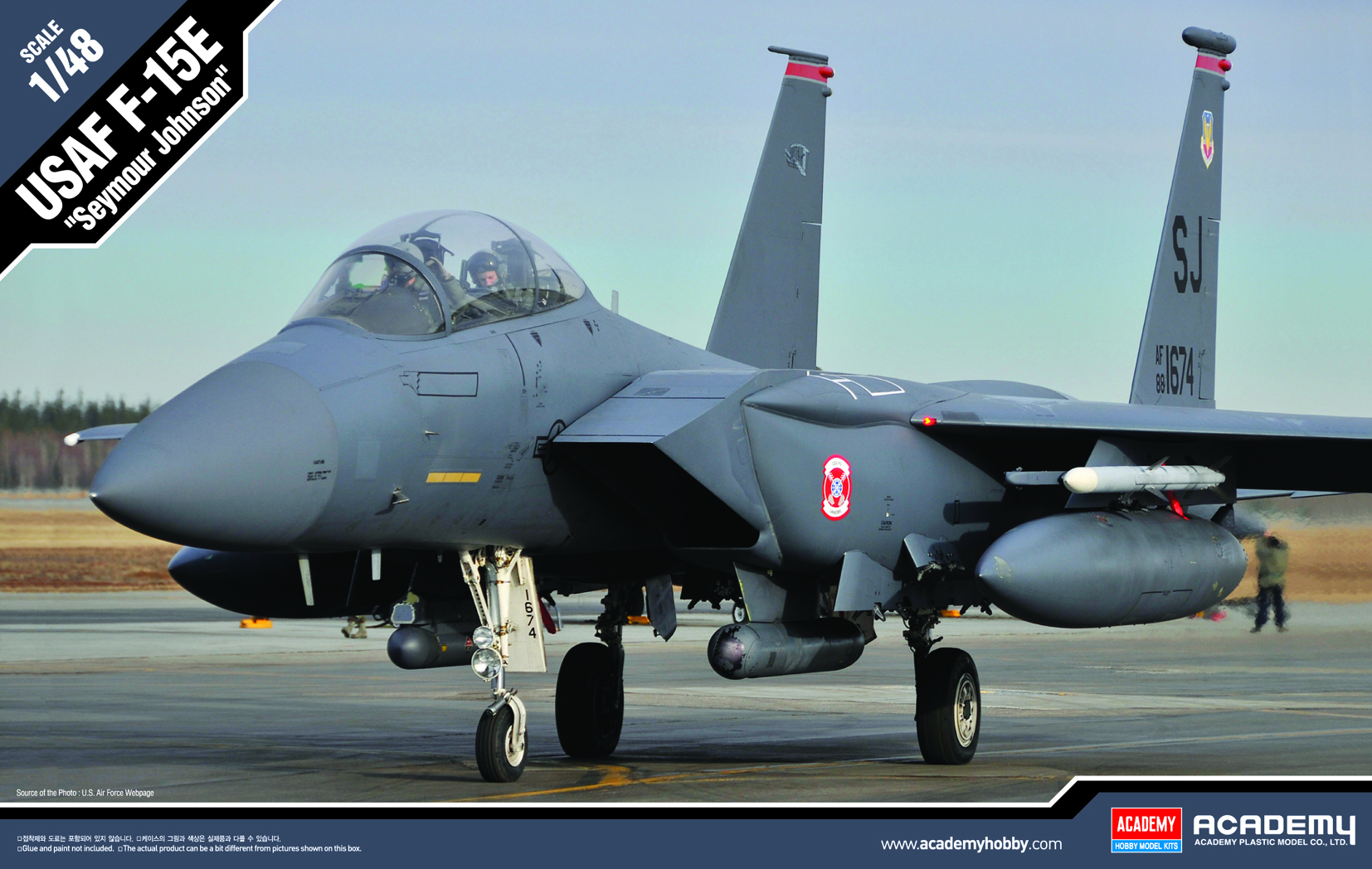 Model Kit letadlo 12295 - F-15E "Seymour Johnson" (1:48)