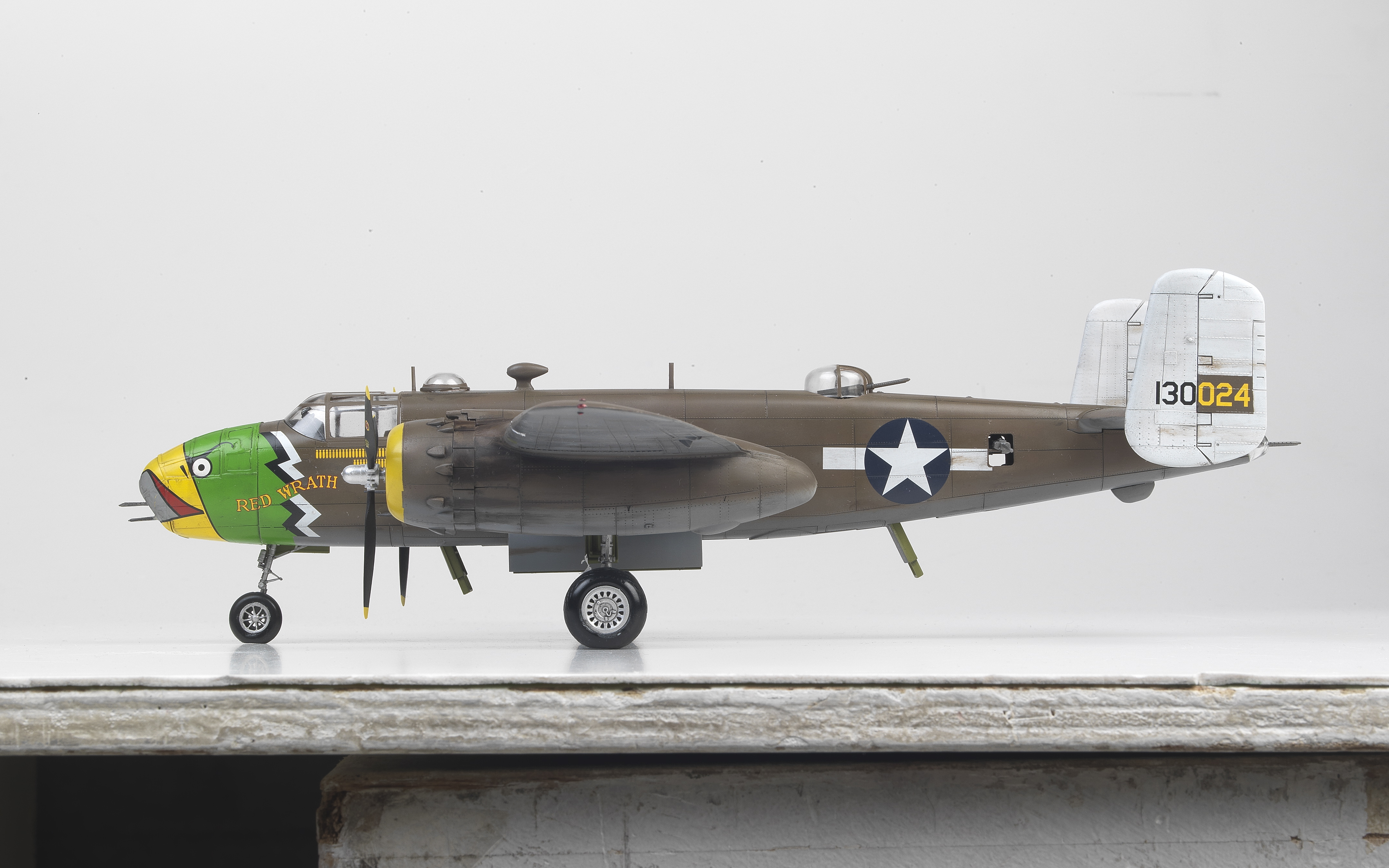 Model Kit letadlo 12328 - USAAF B-25D "Pacific Theatre" (1:48)