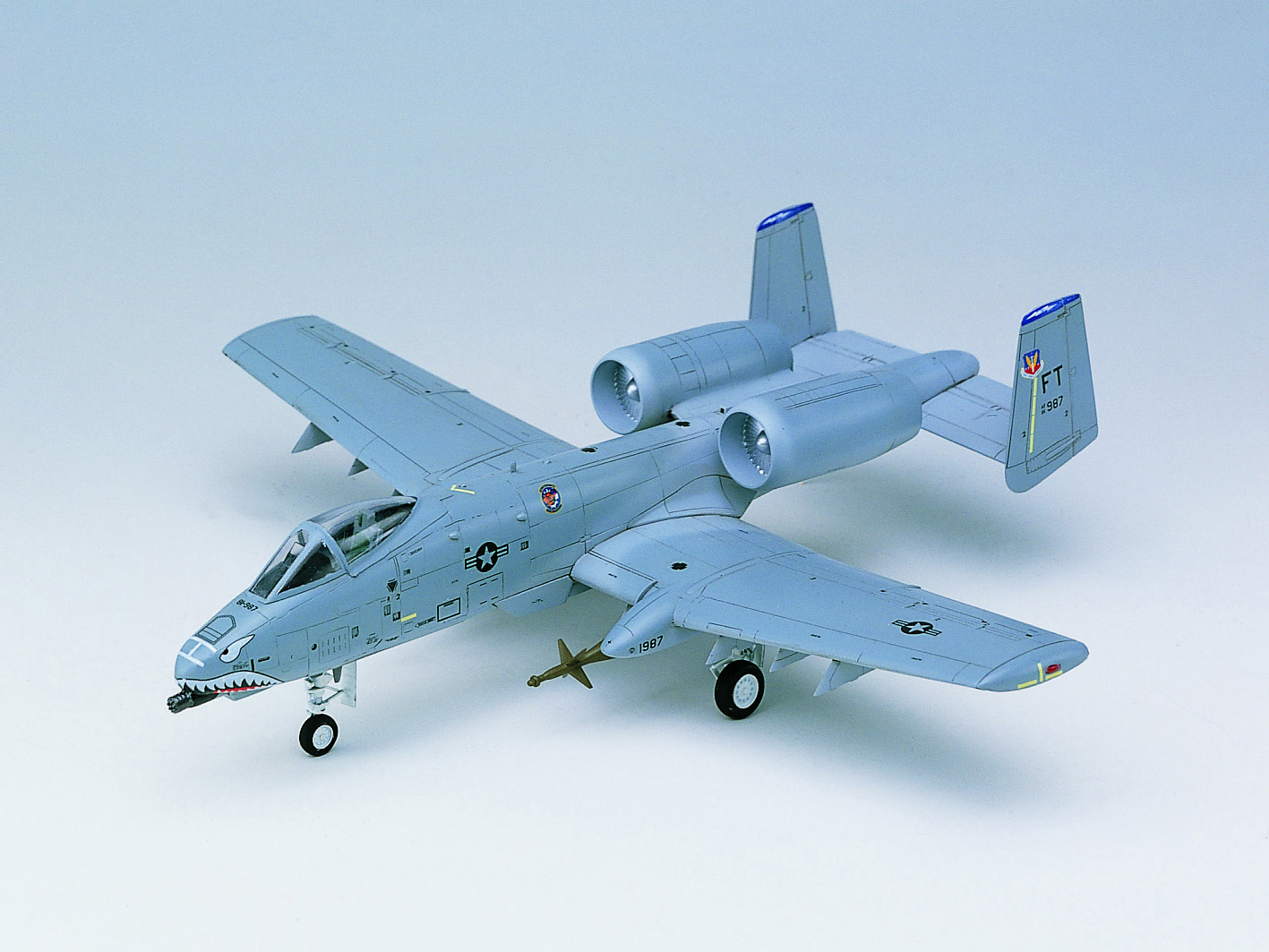 Model Kit letadlo 12402 - A-10A "OPERATION IRAQI FREECOM" (1:72)