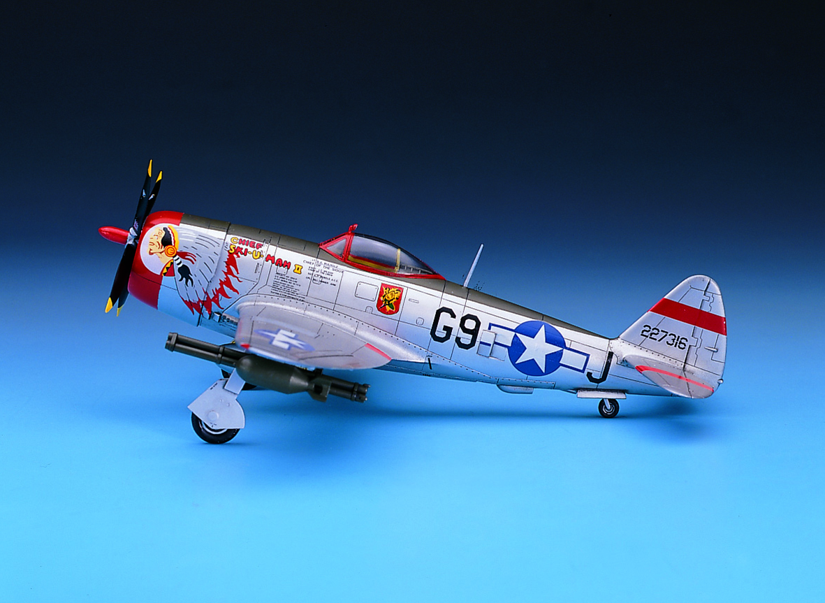 Model Kit letadlo 12491 - P-47D "BUBBLE-TOP" (1:72)