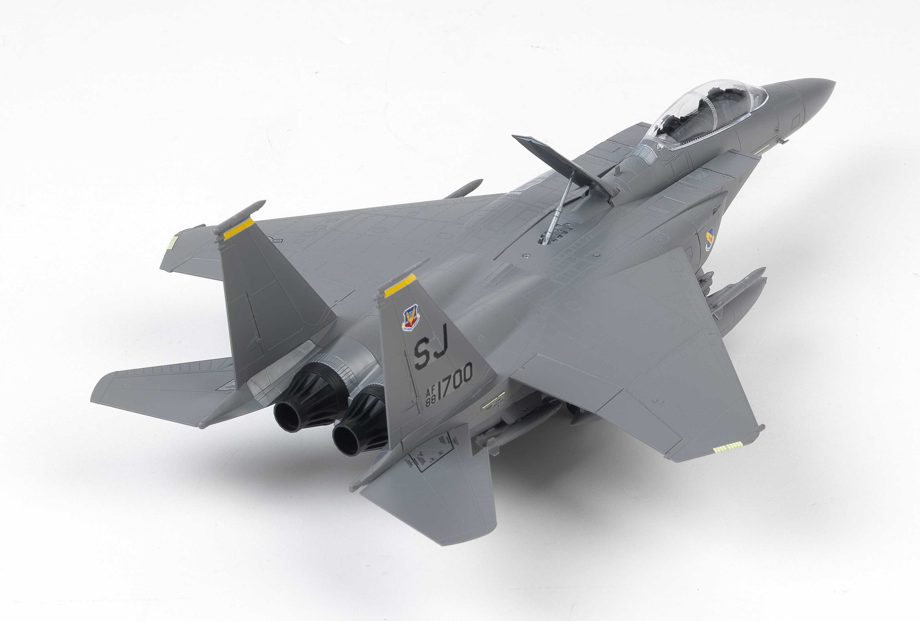 Model Kit letadlo 12550 - USAF F-15E "333rd Fighter Squadron" (1:72)
