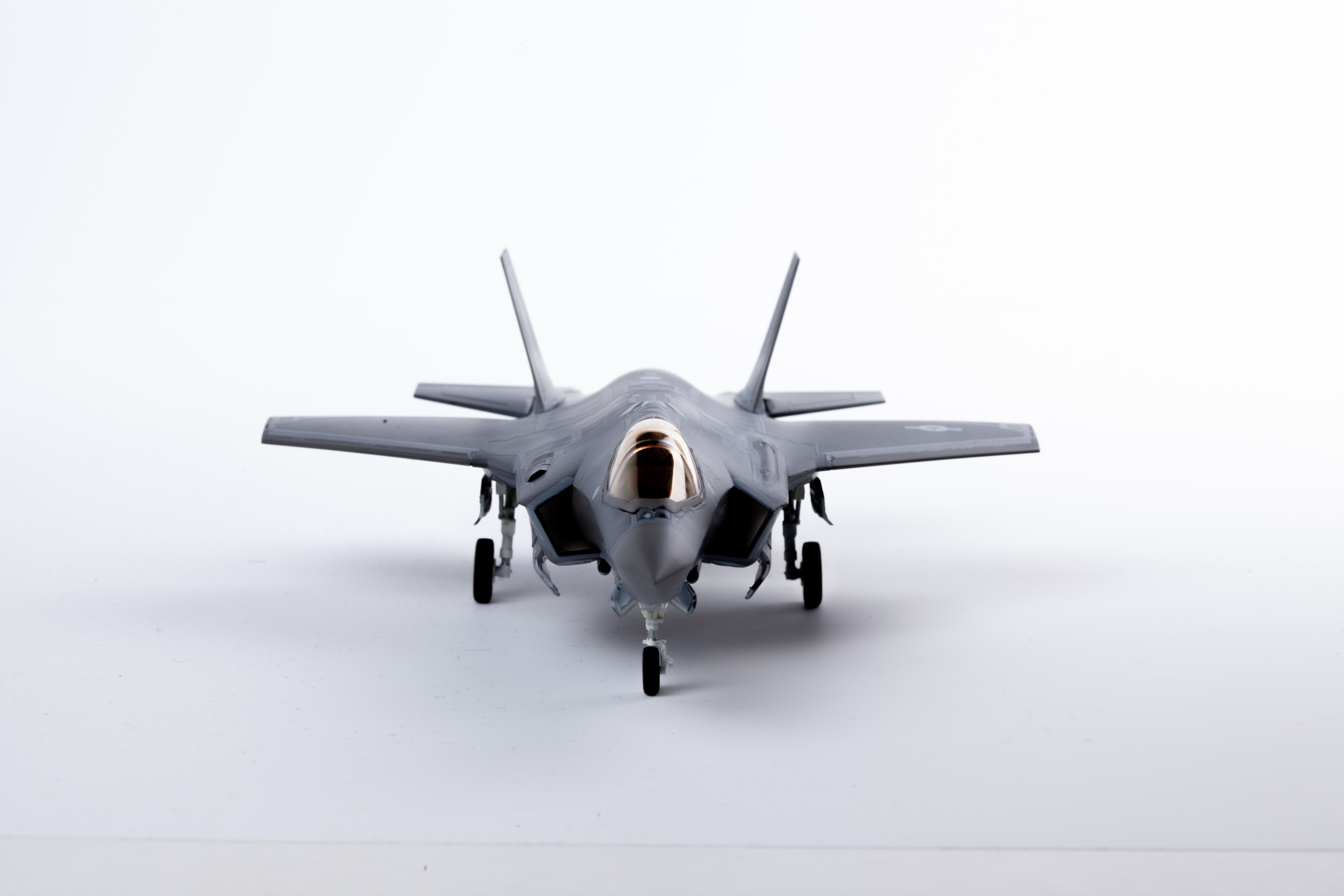 Model Kit letadlo 12561 - F-35A "Seven Nation Air Force" MCP (1:72)