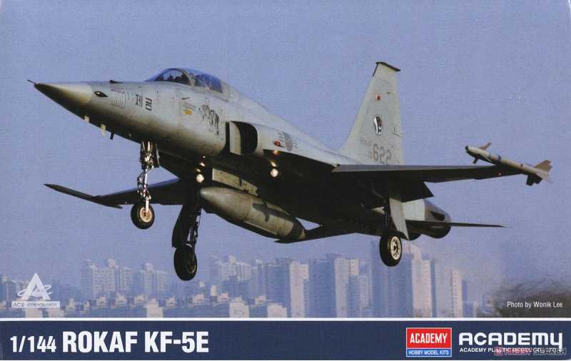 Model Kit letadlo 12644 - ROKAF KF-5E (1:144)