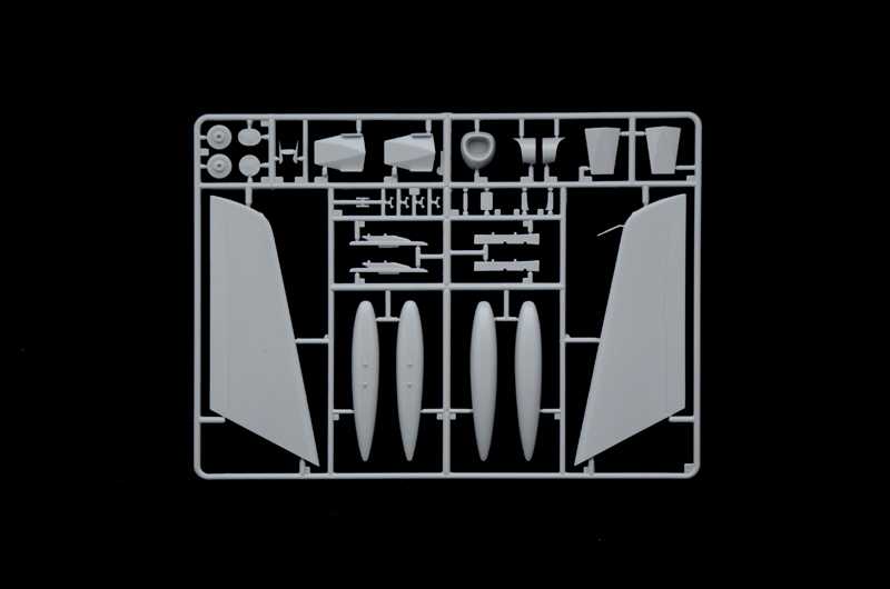 Model Kit letadlo 2799 - F-86E “Sabre” (1:48)