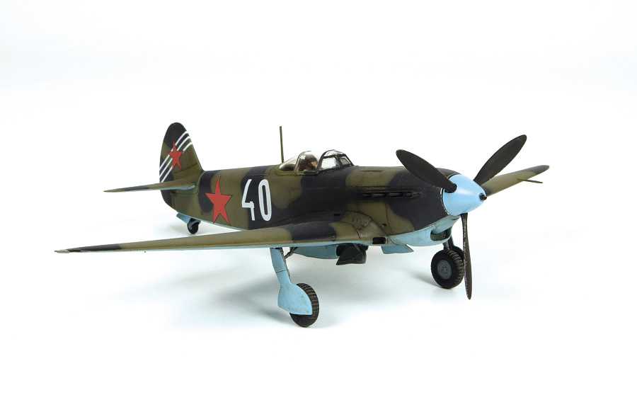 Model Kit letadlo 4837 - YAK-7 late version (1:48)