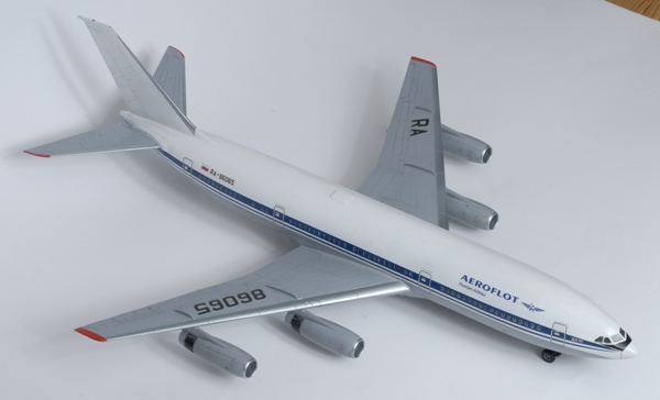 1:144 Verkehrsflugzeug Illyushin IL-86