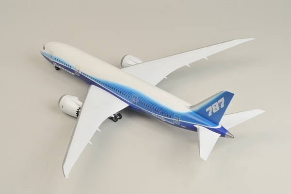 Verkehrsflugzeug 1:144 Boeing 787-800 Dreamliner