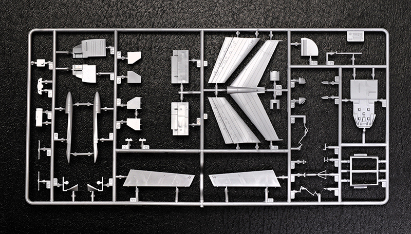 Model Kit letadlo 7013 - Ilyushin IL-62M (1:144)