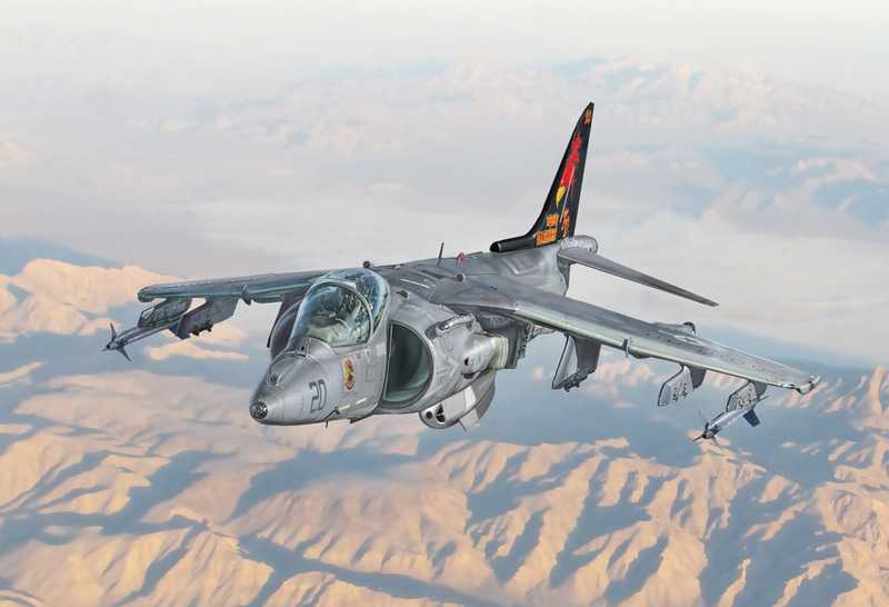 Model Kit letadlo 90193 - AV-8B Harrier II (1:72)