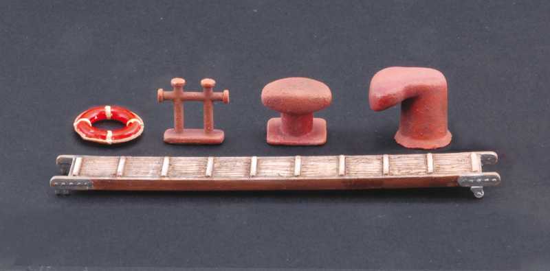 Model Kit loď 5626 - M.A.S. 563/568 with crew (1:35)