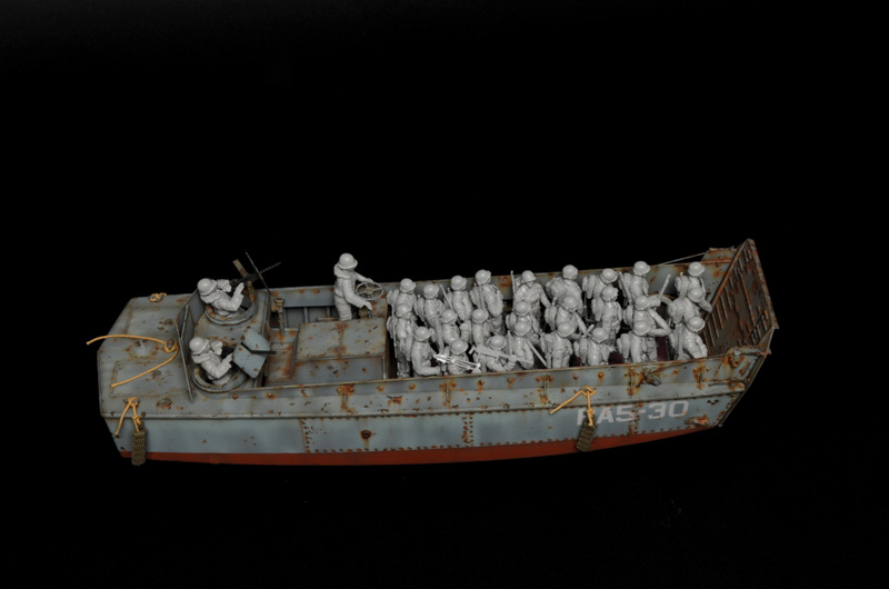 Model Kit loď 6524 - LCVP with US INFANTRY (1:35)