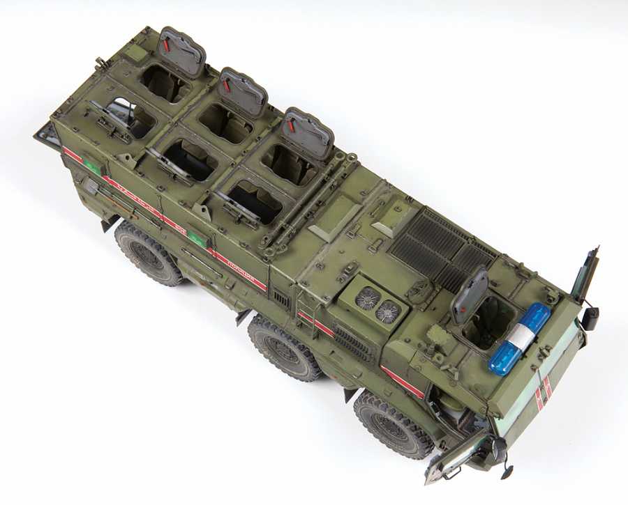 Model Kit military 3701 - Typhoon-K 6X6 Armoured Vehicle (1:35)