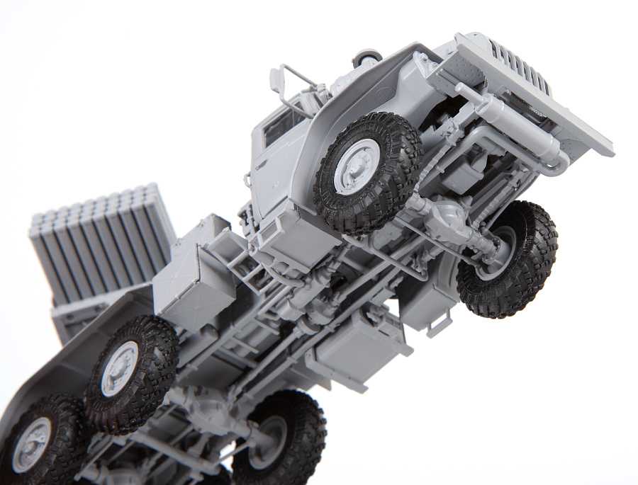 Model Kit military 5051 - BM-21 Grad 1 Rocket Launcher (1:72)