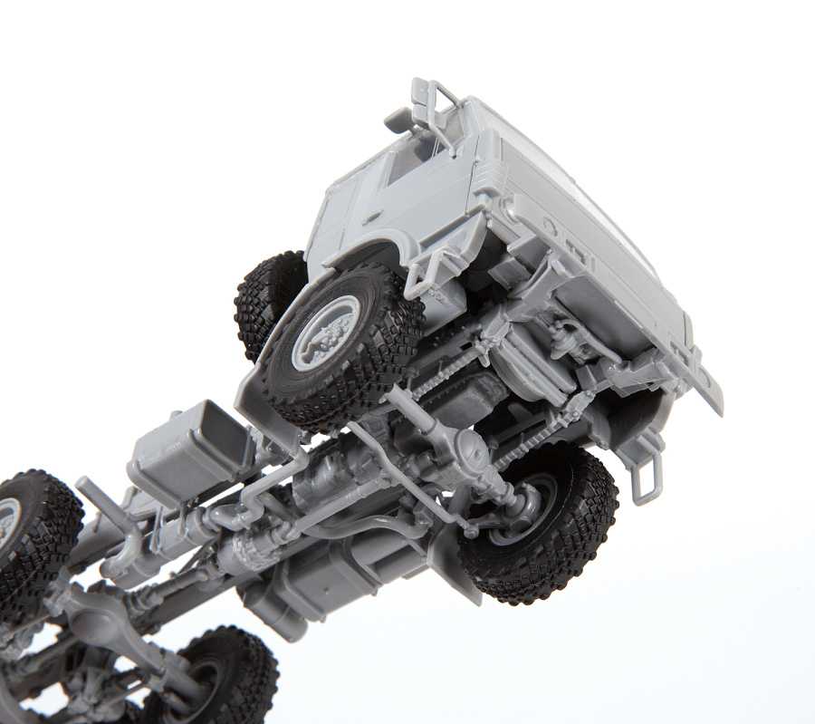 Model Kit military 5074 - Kamaz Mustang Truck (1:72)