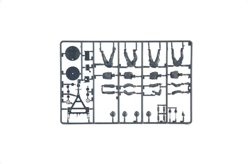 Model Kit military 6395 - Sd.Kfz 10/4 with Flak 30 and Crew (1:35)