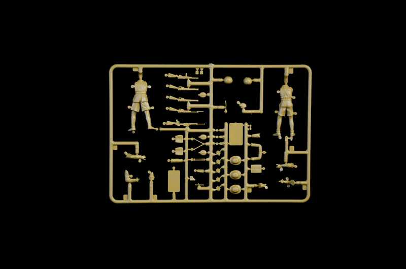 Model Kit military 6591 - AB 41 with Bersaglieri Italian Infantry (1:35)