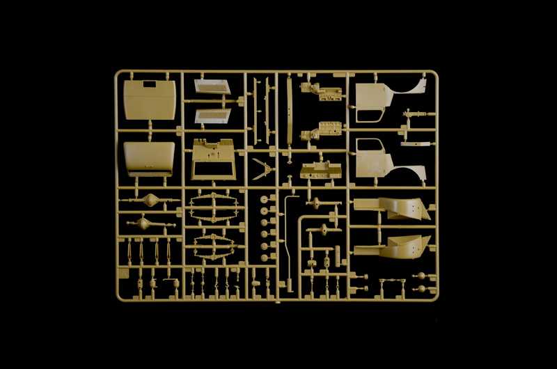 Model Kit military 6760 - Kfz. 305 Opel Blitz Typ A 4x4 (1:35)