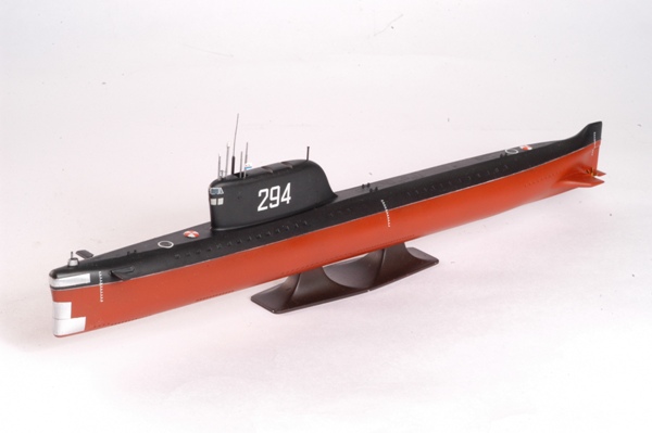 Model Kit ponorka 9025 - K-19 Soviet Nuclear Submarine "Hotel" Class (1:350)