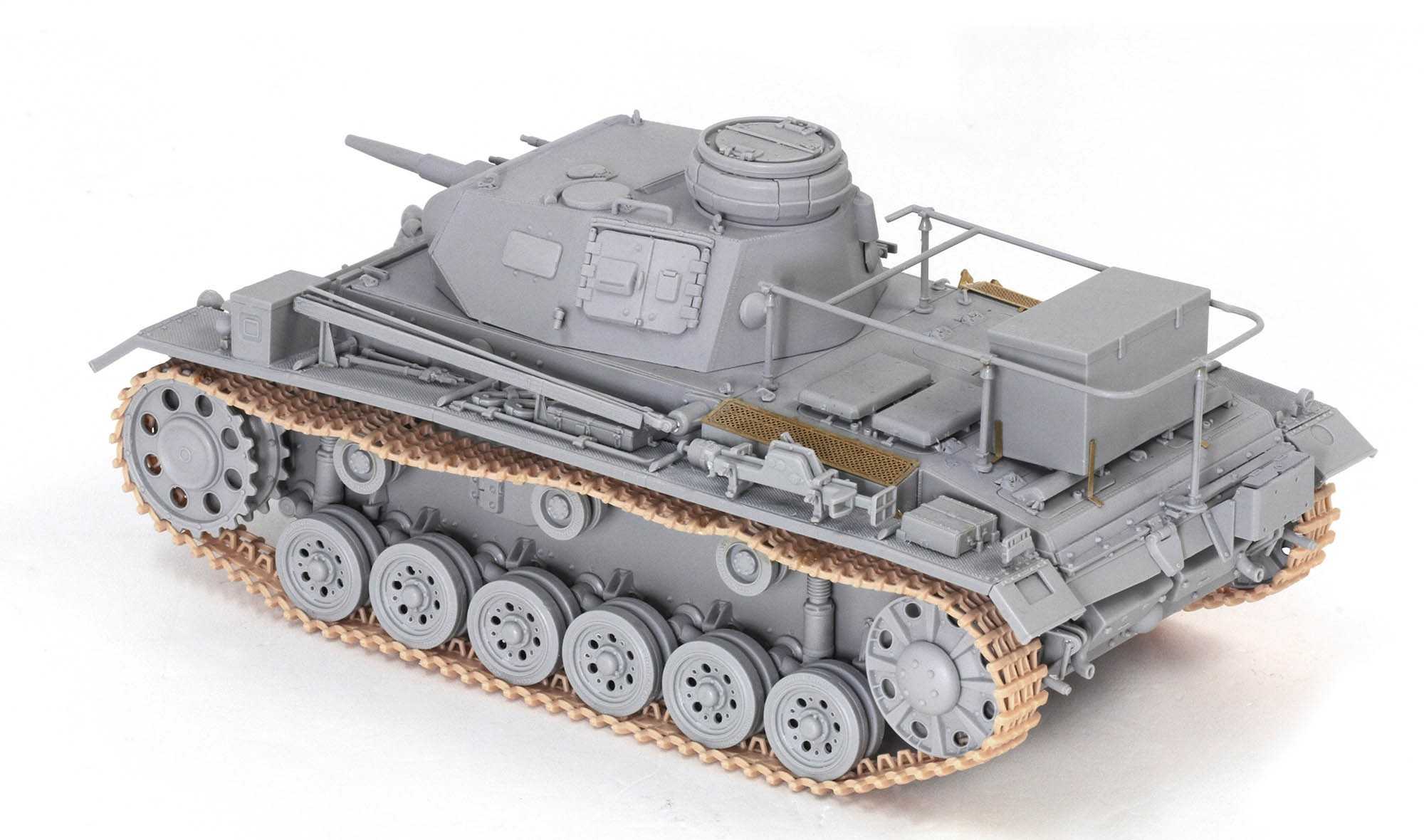 Model Kit tank 6901 - DAK Pz.Bef.Wg.III Ausf.H (Smart Kit) (1:35)
