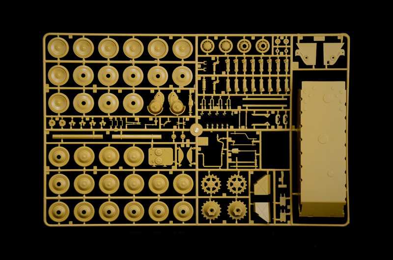 Model Kit tank 90290 - Pz. Kpfw. V Panther Ausf. D (1:35)