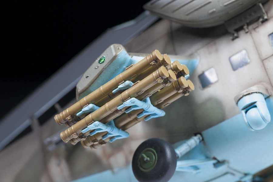 Model Kit vrtulník 4813 - MIL Mi-35 M "Hind E" (1:48)