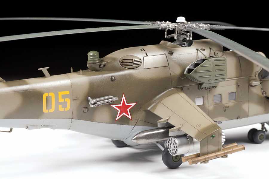 Model Kit vrtulník 4823 - MIL-Mi 24 V/VP (1:48)