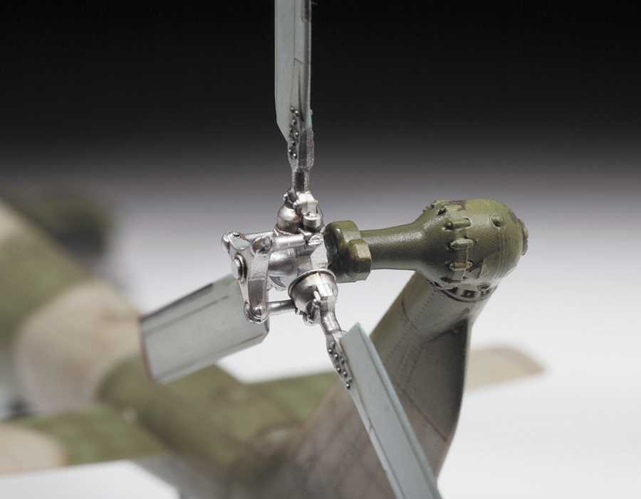 Model Kit vrtulník 4828 - MIL-Mi-8MT (1:48)