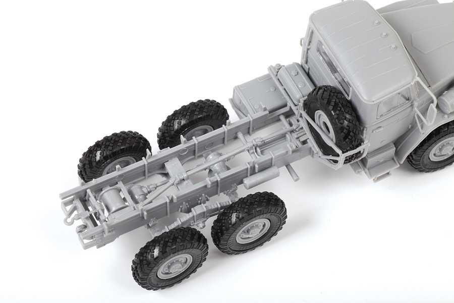 Model kit military 5050 - URAL-4320 Truck (1:72)