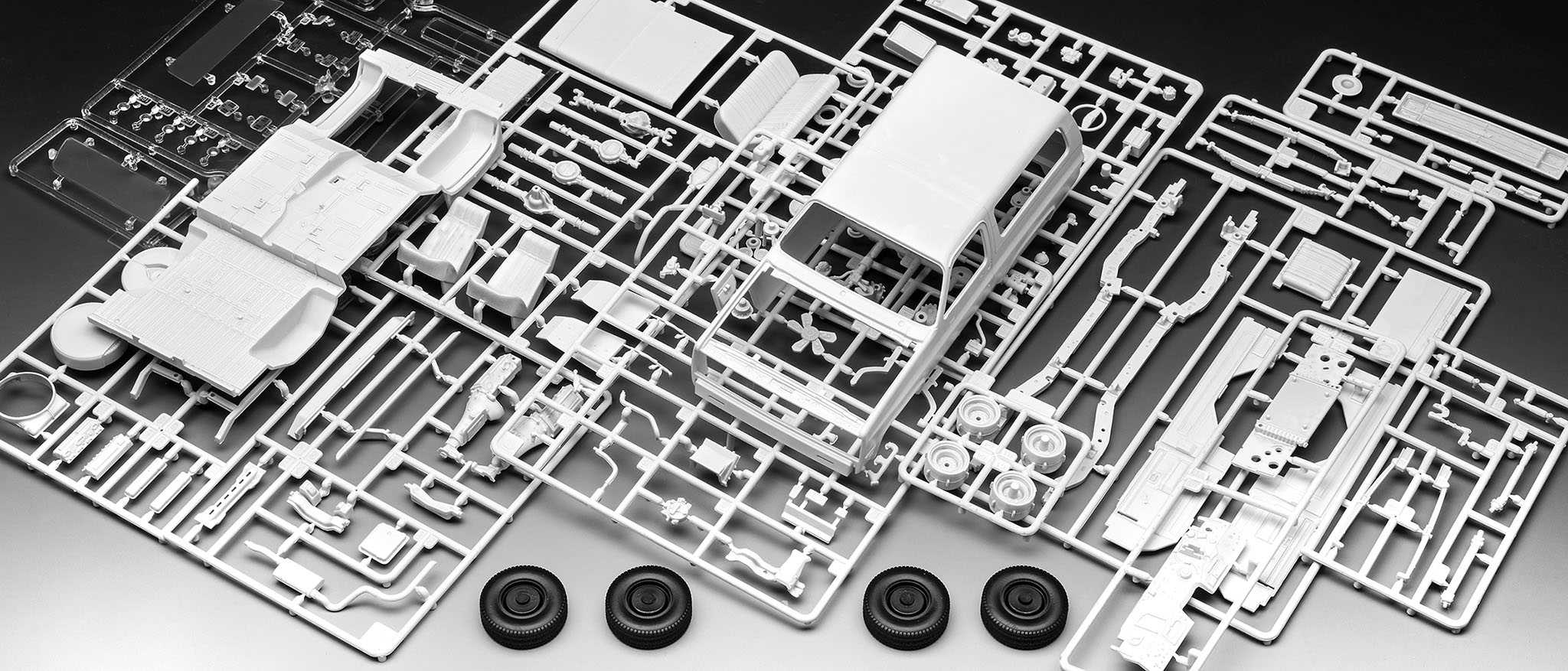 ModelSet STRANGER THINGS auto 67724 - 1985 Chevrolet K5 Blazer (1:25)
