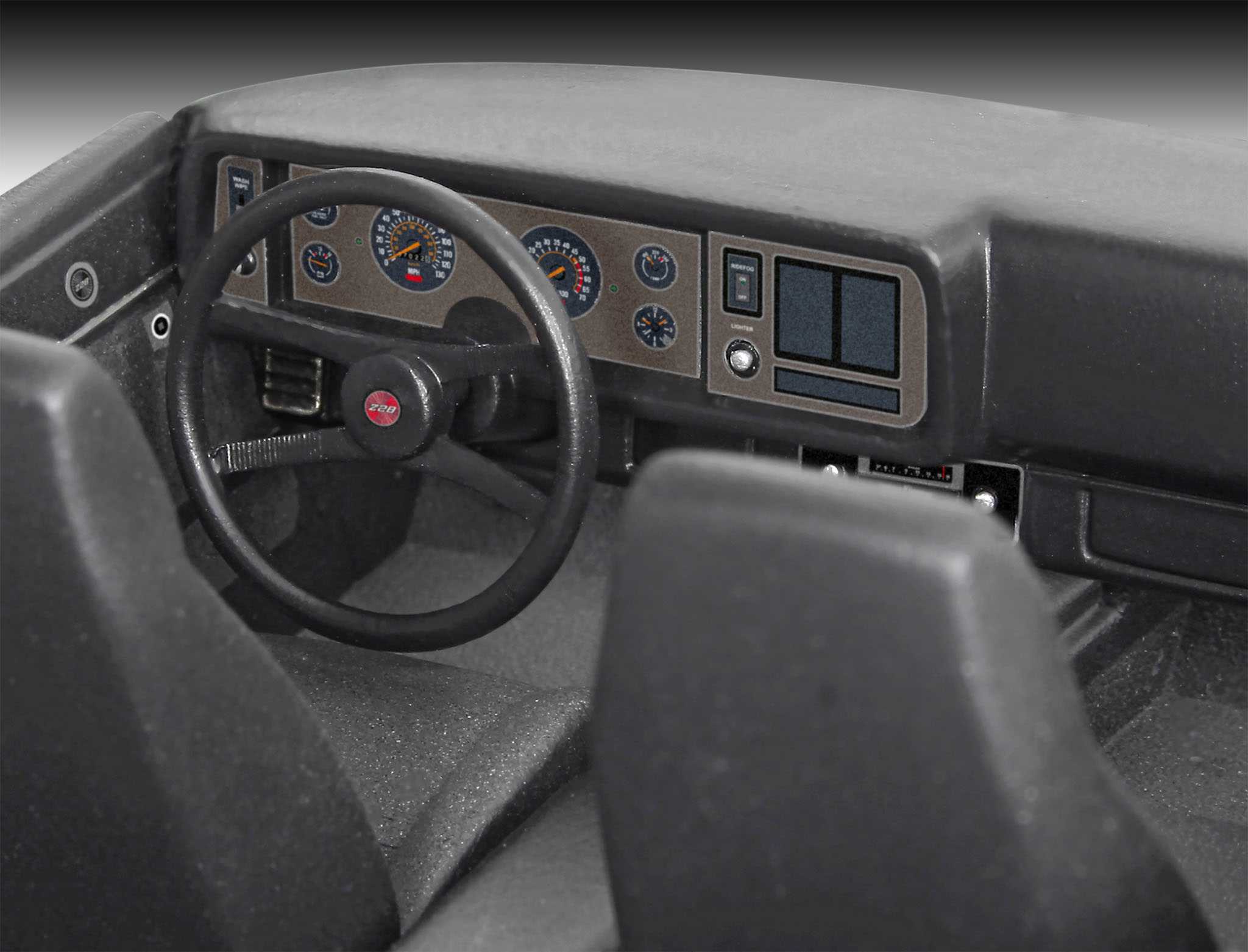 ModelSet STRANGER THINGS auto 67728 - Chevy Camaro Z/28 (1:24)