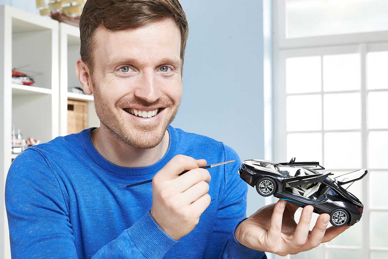 ModelSet auto 67008 - BMW i8 (1:24)