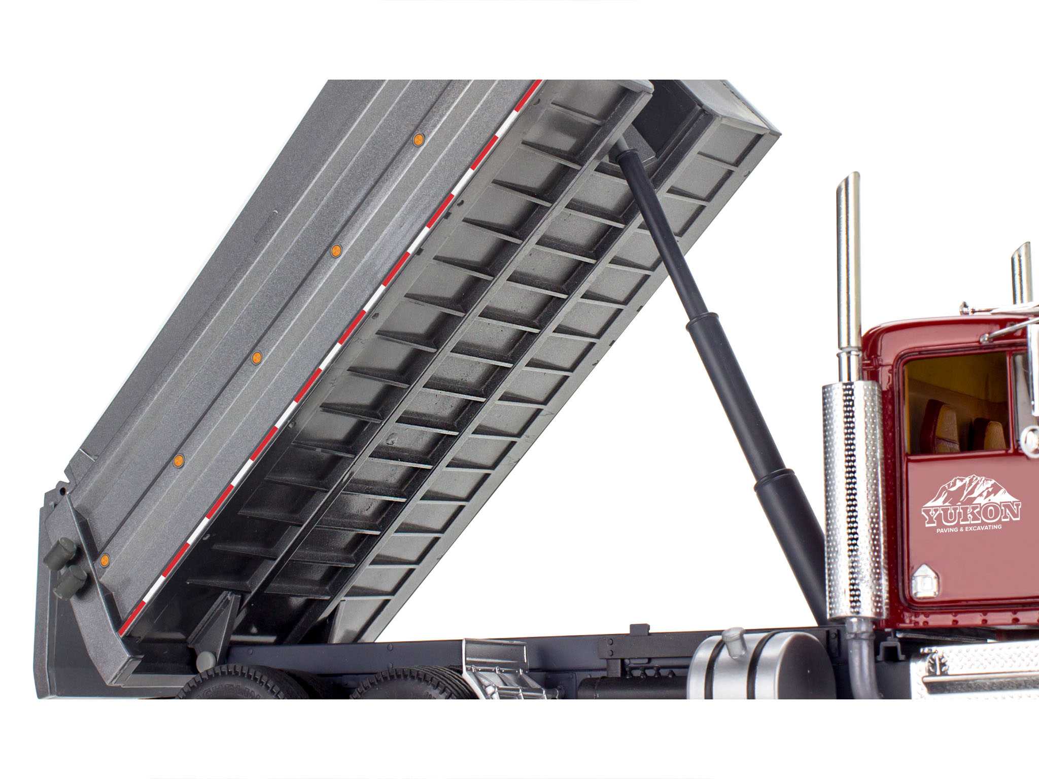 Plastic ModelKit MONOGRAM truck 2628 - Kenworth W-900 Dump Truck (1:25)