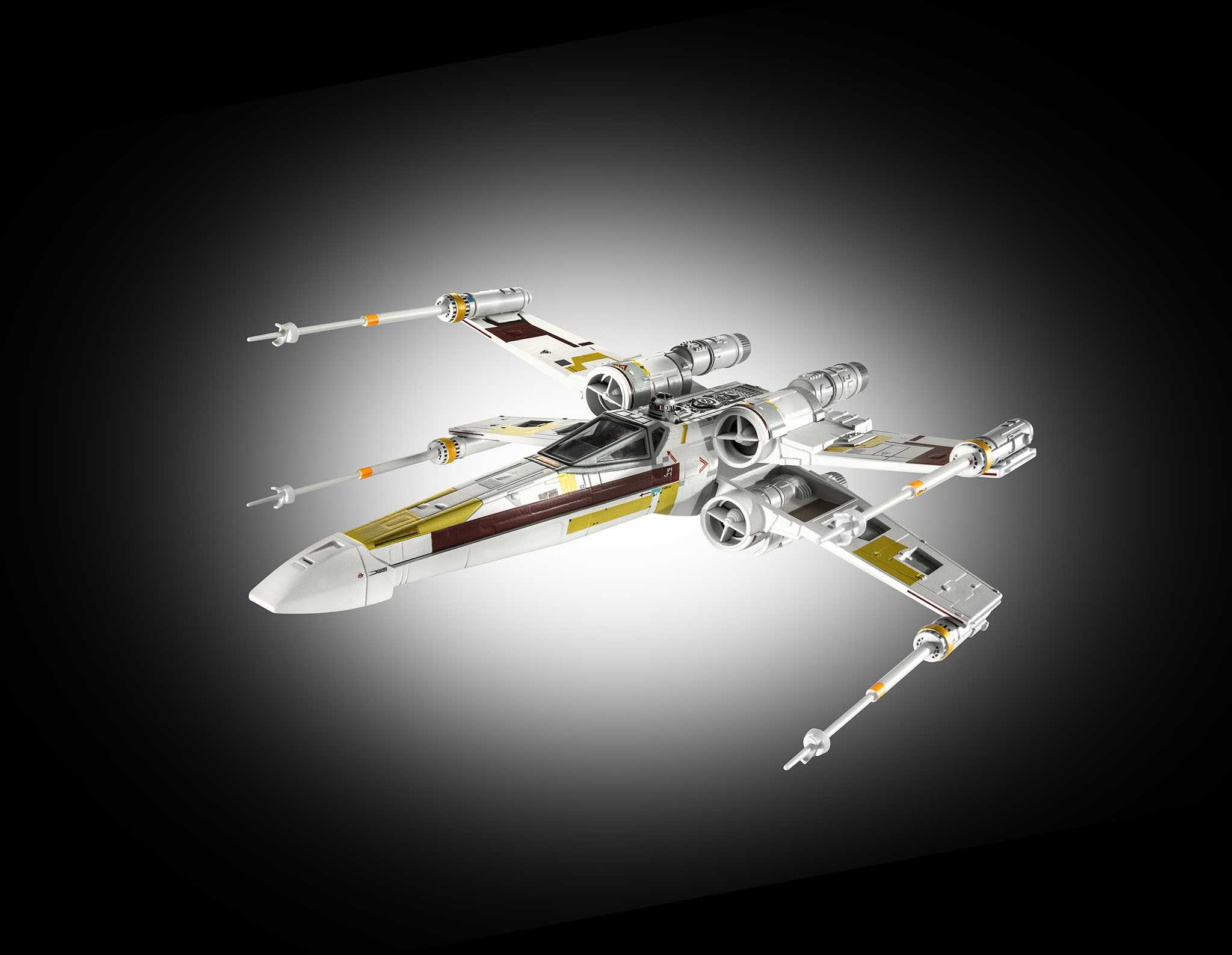 Plastic ModelKit SW 06790 - Carson Teva's X-Wing Fighter: The Mandalorian (1:57)
