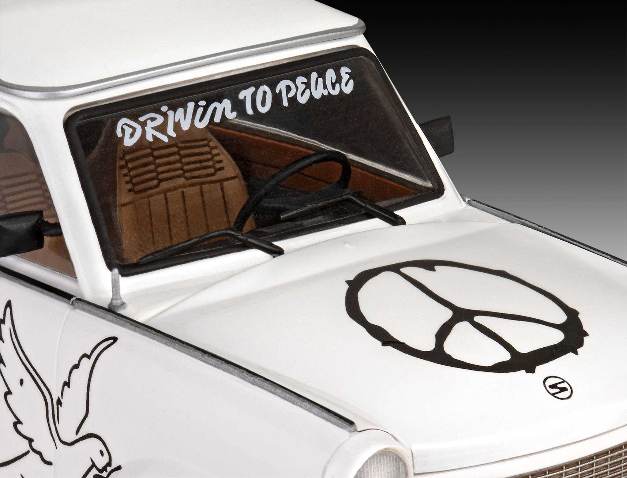 Plastic ModelKit auto 07713 - Trabant 601S "Builder's Choice" (1:24)
