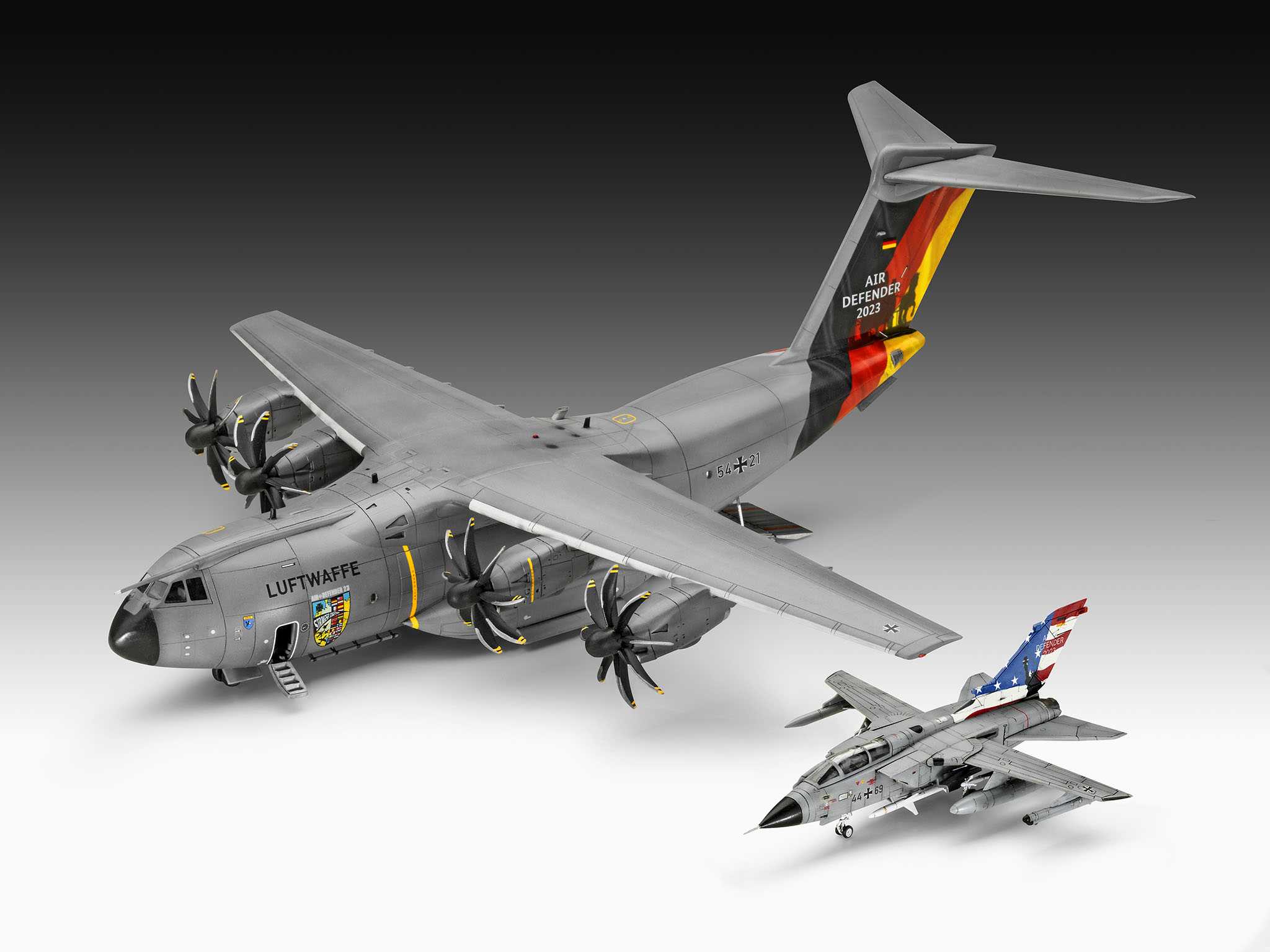 Plastic ModelKit letadla 03789 - Air Defender (1:144)