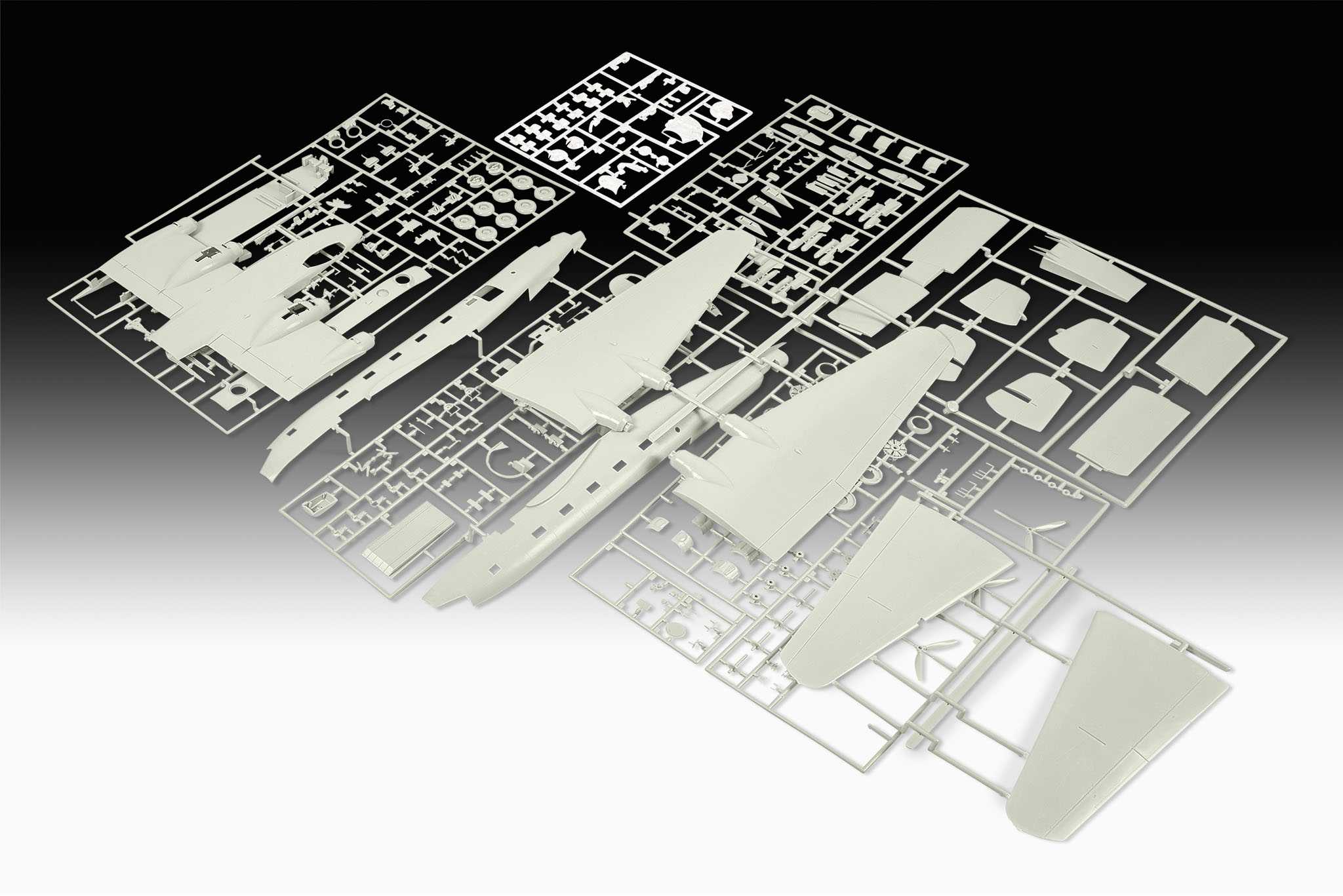 Plastic ModelKit letadlo 03754 - Junkers Ju 290A-5 'Seeadler' (1:72)