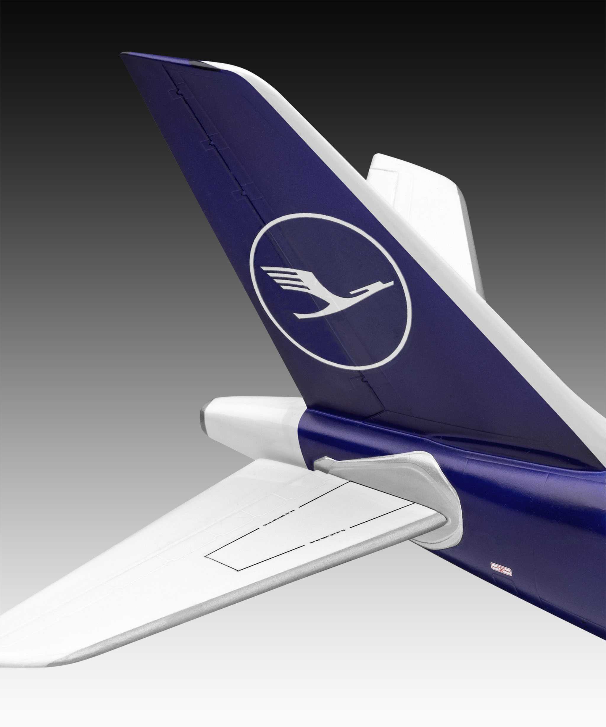 Plastic ModelKit letadlo 03803 - A340-300 Lufthansa New Livery (1:144)