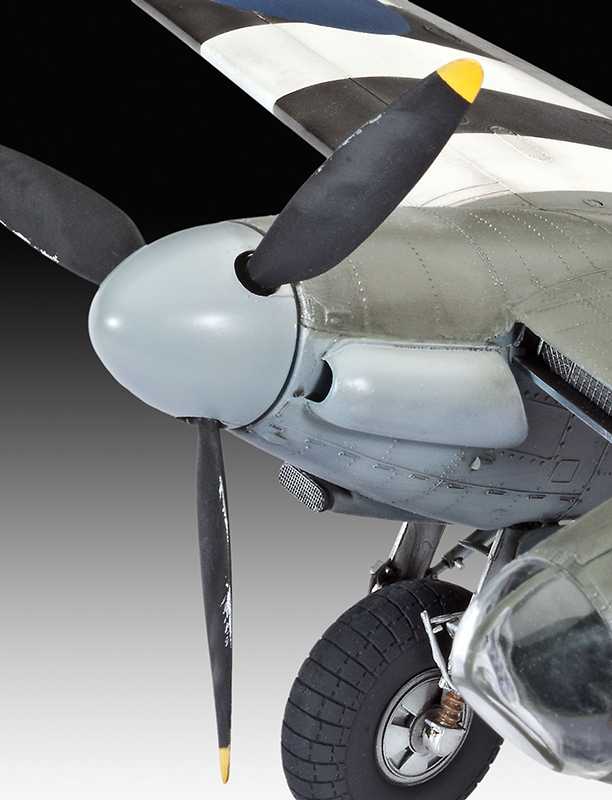 Plastic ModelKit letadlo 04758 - Mosquito Mk. IV (1:32)