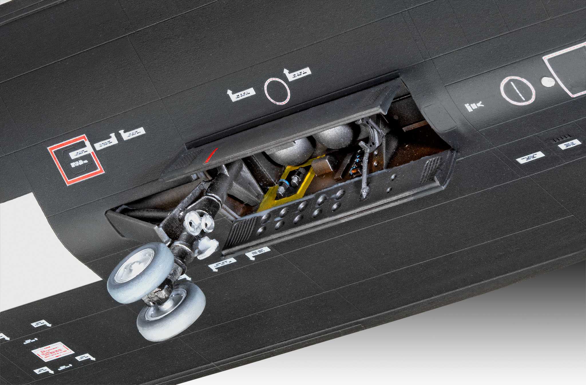 Plastic ModelKit letadlo 04967 - Lockheed SR-71 A Blackbird (1:48)