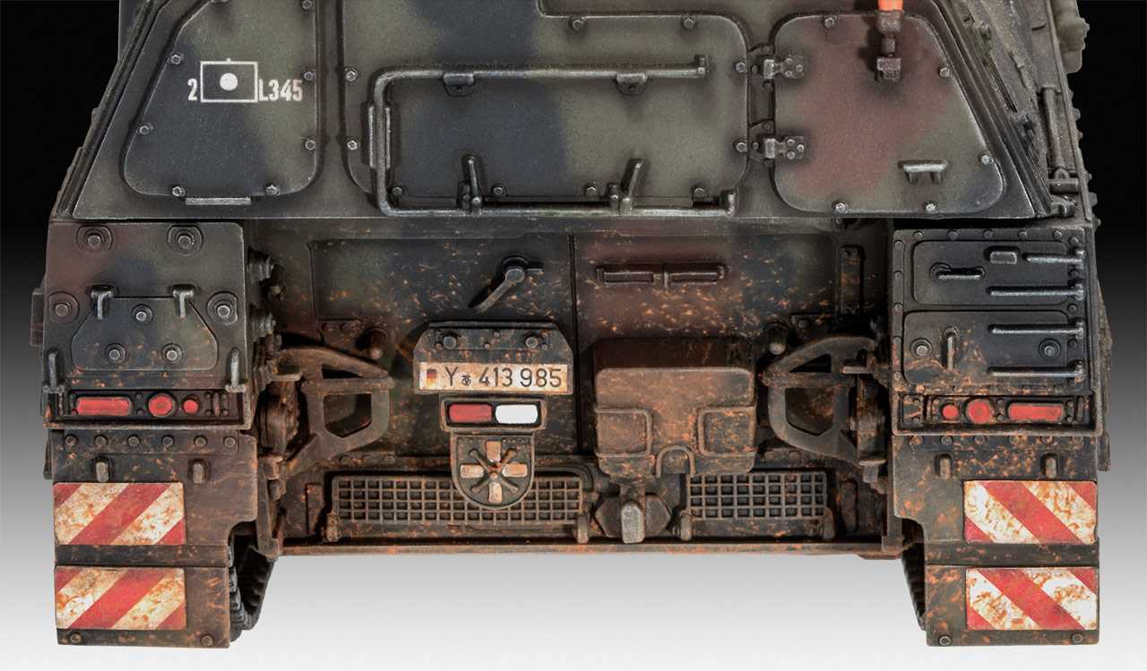 Plastic ModelKit tank 03279 - Panzerhaubitze 2000 (1:35)
