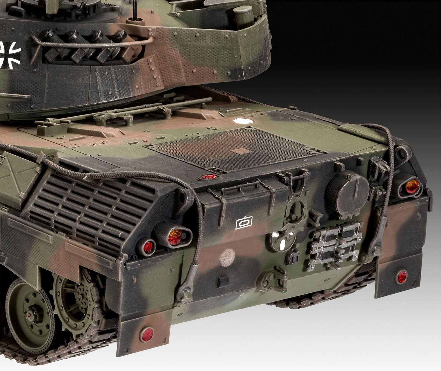 Plastic ModelKit tank 03320 - Leopard 1A5 (1:35)