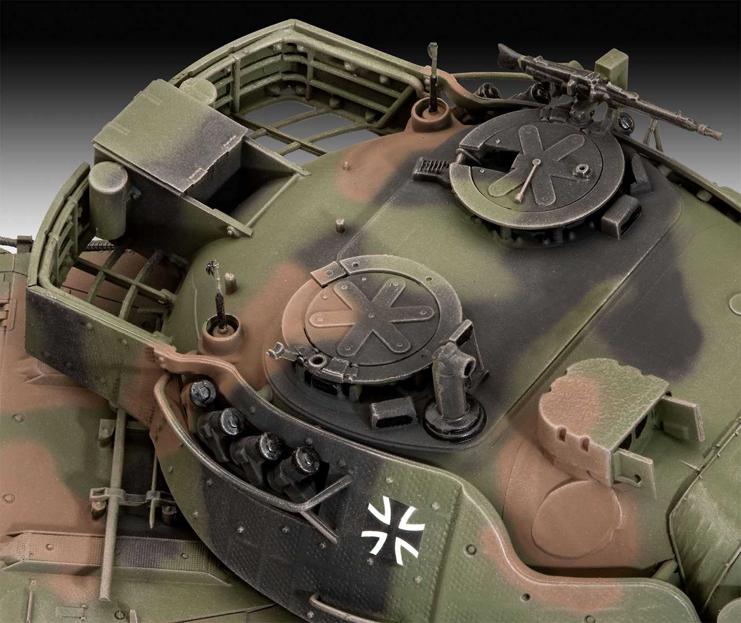 Plastic ModelKit tank 03320 - Leopard 1A5 (1:35)