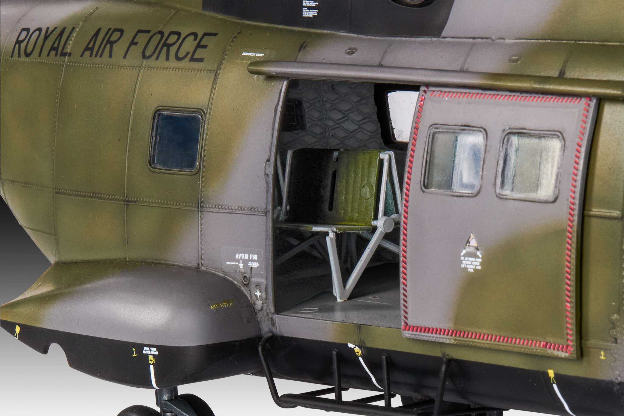 Plastic ModelKit vrtulník 03758 - SA 330/Westland Puma HC.1 (1:32)