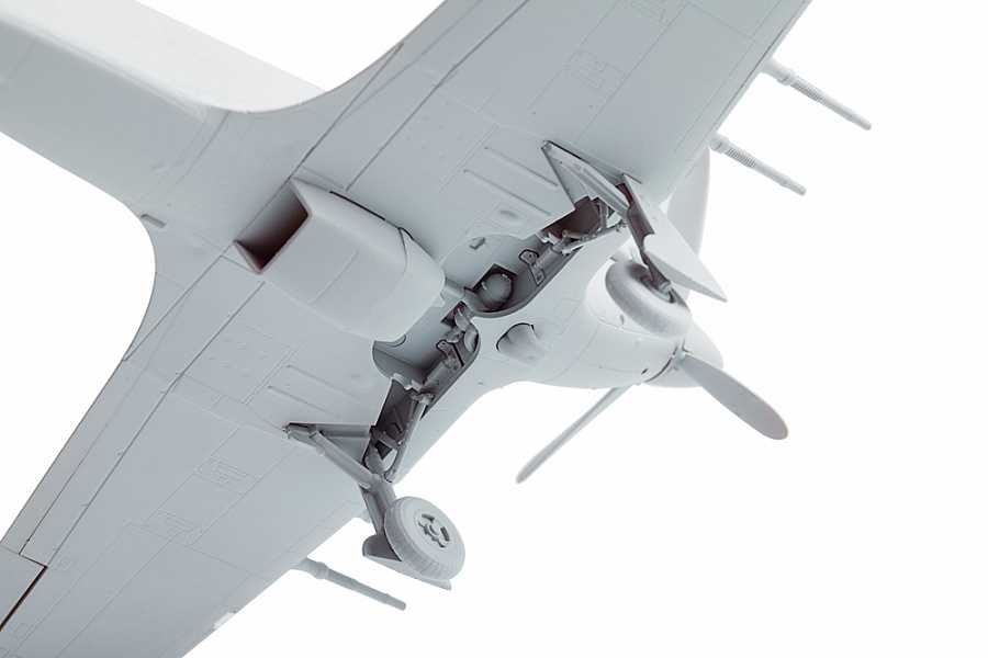 Snap Kit letadlo 7322 - Hawker Hurricane Mk II C (1:72)