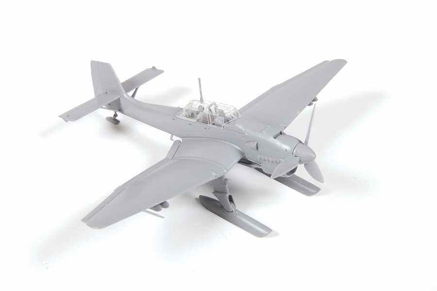 Snap Kit letadlo 7323 - JU-87B-2/U4 "STUKA" with skis (1:72)